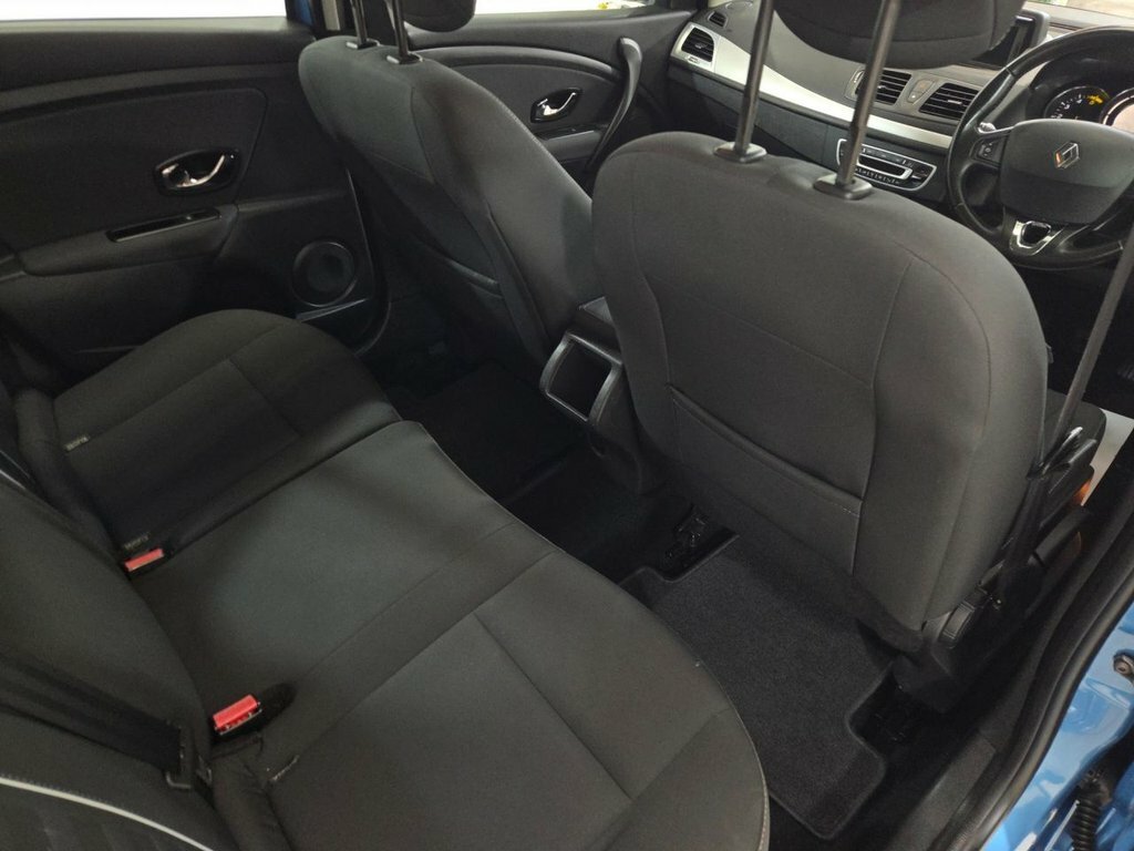 Renault Megane 1.5 Dci Dynamique Tomtom Energy White #28