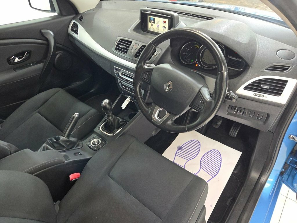 Renault Megane 1.5 Dci Dynamique Tomtom Energy White #20