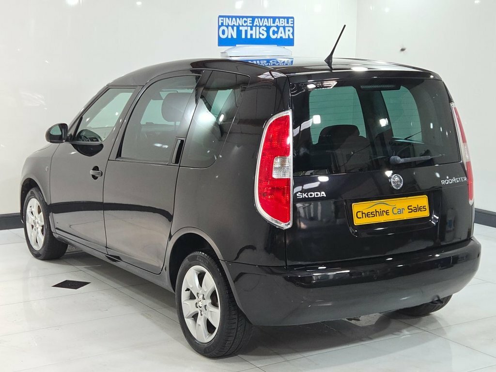 Skoda Roomster 1.2L Se Black #6