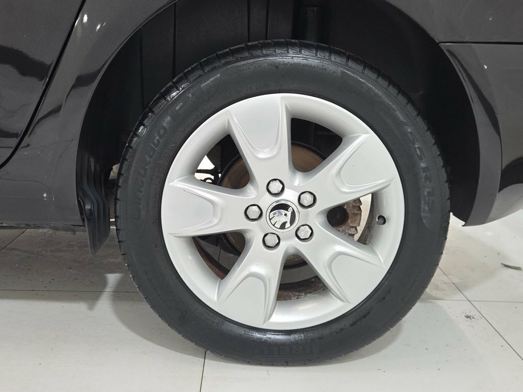 Skoda Roomster Se Silver #10