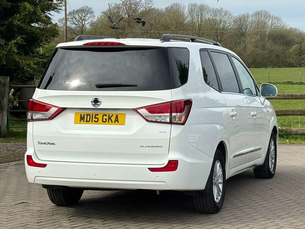 SsangYong Turismo Mpv 2.0 E-xdi Es T-tronic Euro 5 201515 White #2
