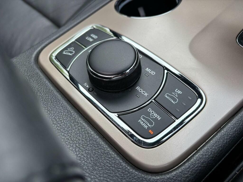 Jeep Grand Cherokee 3.0 V6 Crd 247 Bhp Overland Nq White #26