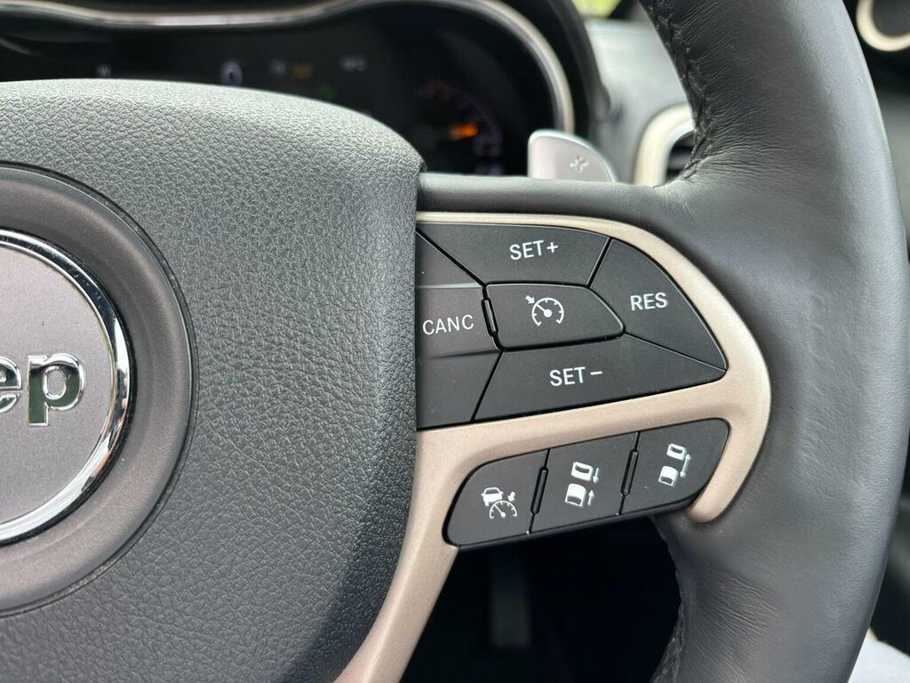 Jeep Grand Cherokee 3.0 V6 Crd 247 Bhp Overland Nq White #56