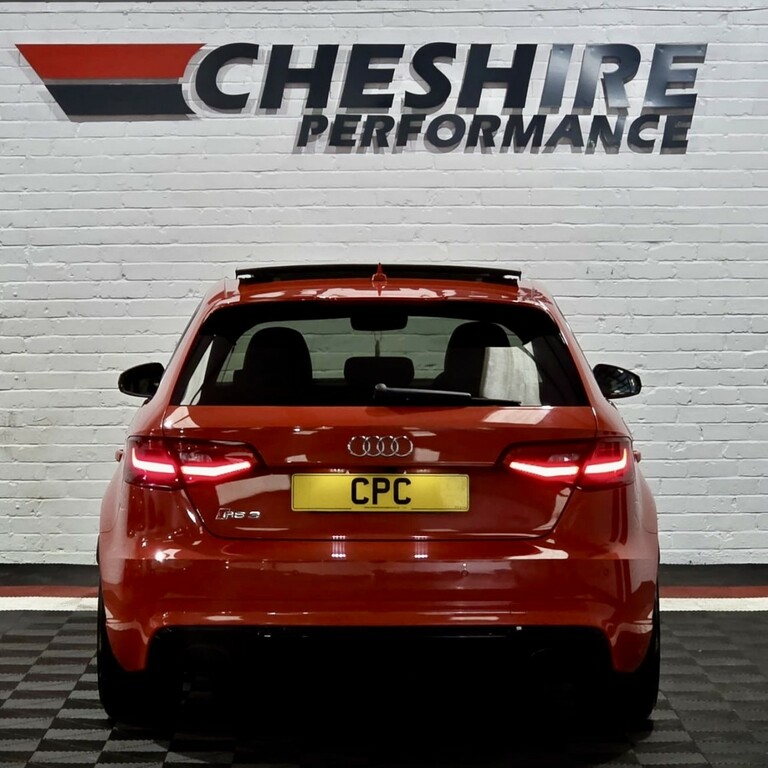Audi RS3 Hatchback 2.5 Tfsi - Panroofbangolufsenblac RX15OZB Red #4