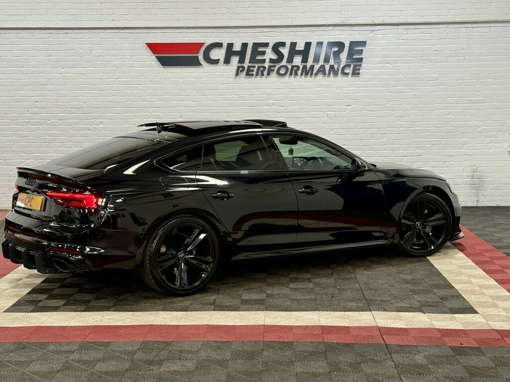 Audi RS5 Hatchback 2.9 Tfsi V6 Sport Edition - Panroof SV19JCH Black #4