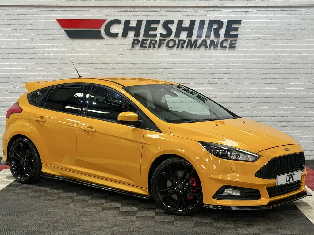 Ford Focus Hatchback 2.0 T Ecoboost St-3 - Style Kitblac AJ16YFK Orange #2