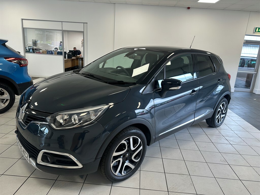 Renault Captur 0.9 L Signature Nav Tce  #2