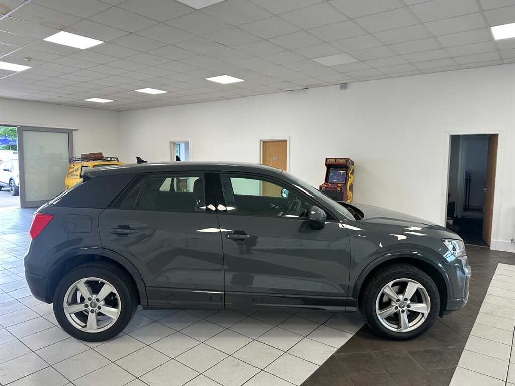 Audi Q2 1.0 L Tfsi Sport KU70ZTG Grey #5