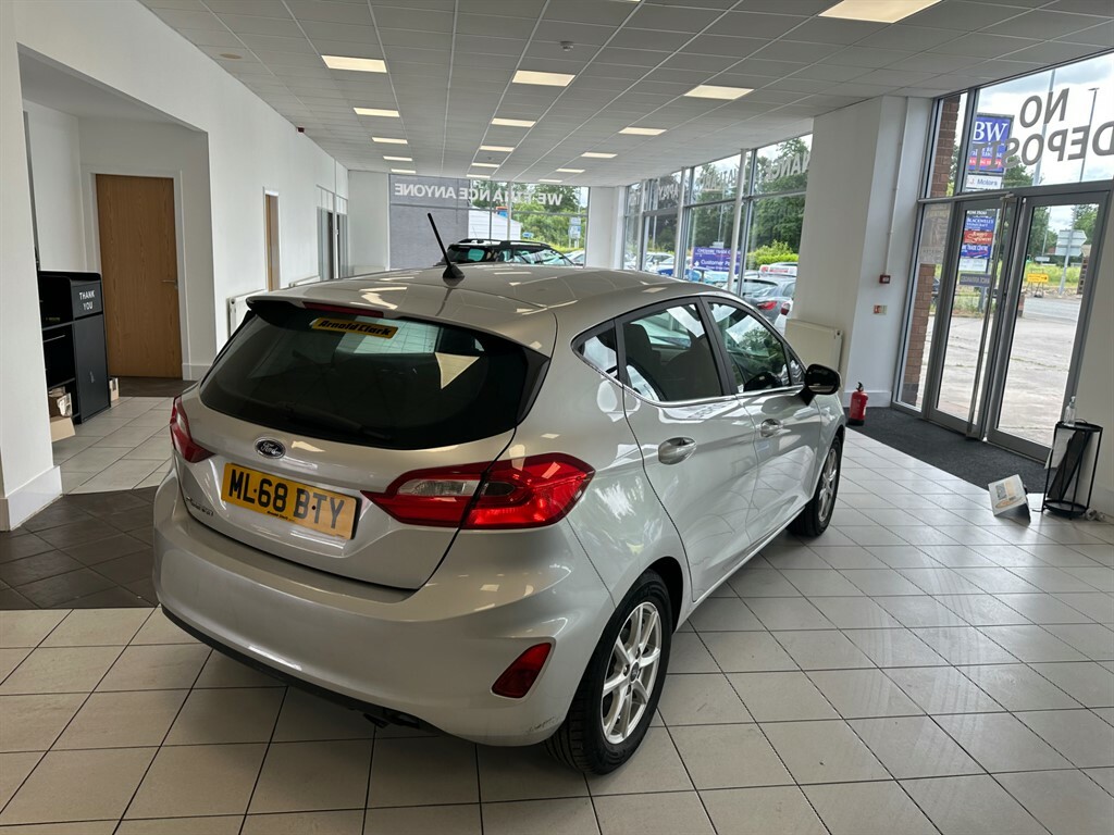 Ford Fiesta 1.1 L Zetec ML68BTY Silver #5