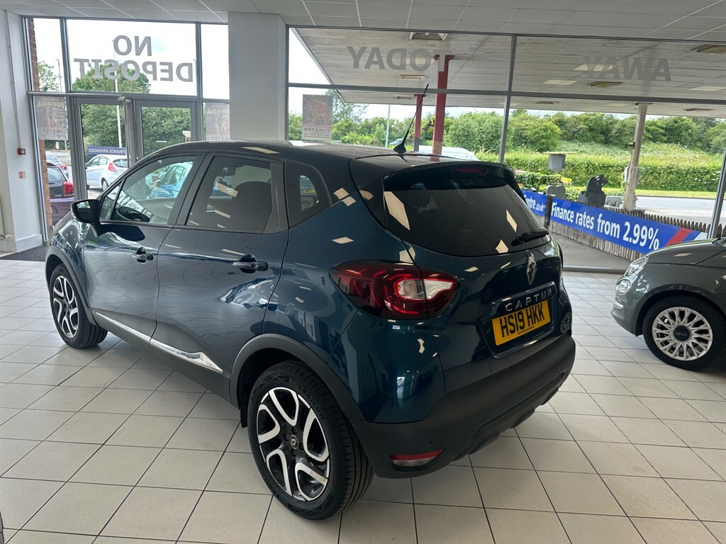Renault Captur 1.5 L Iconic Dci HS19HKK #6