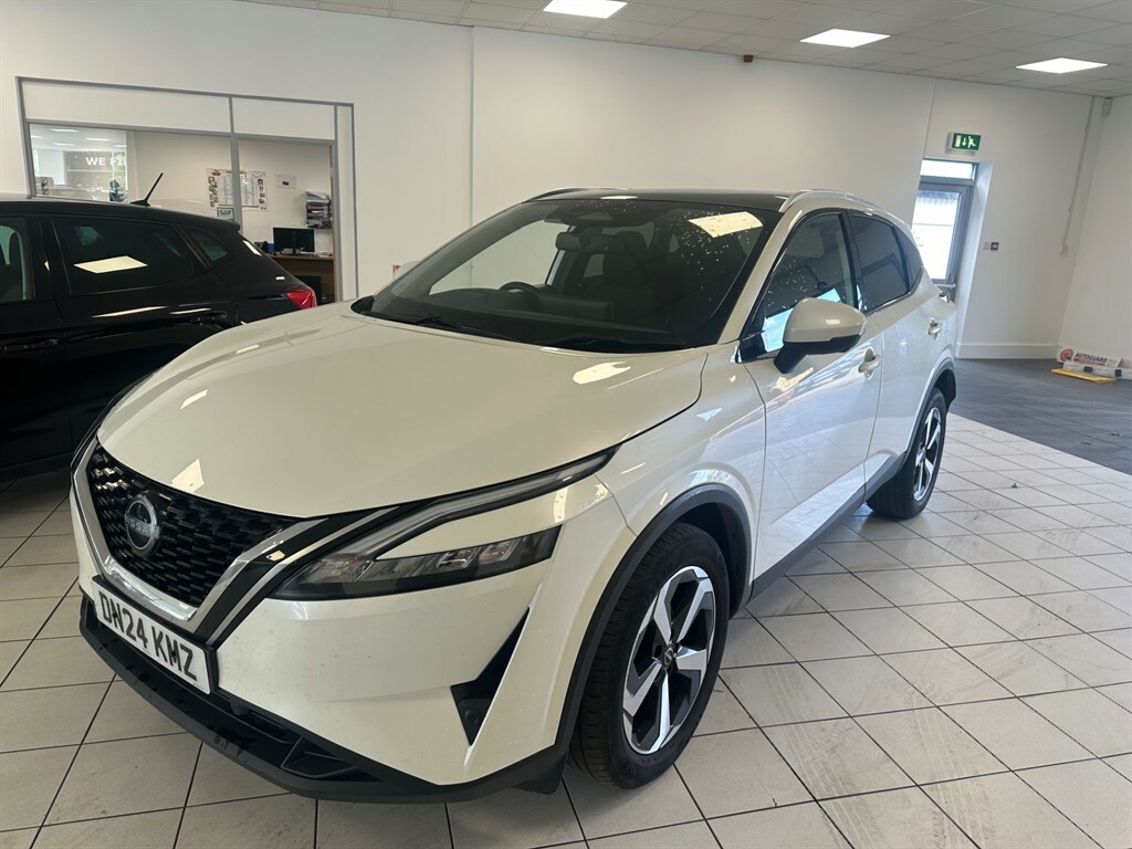 Nissan Qashqai 1.3 L Dig-t N-connecta