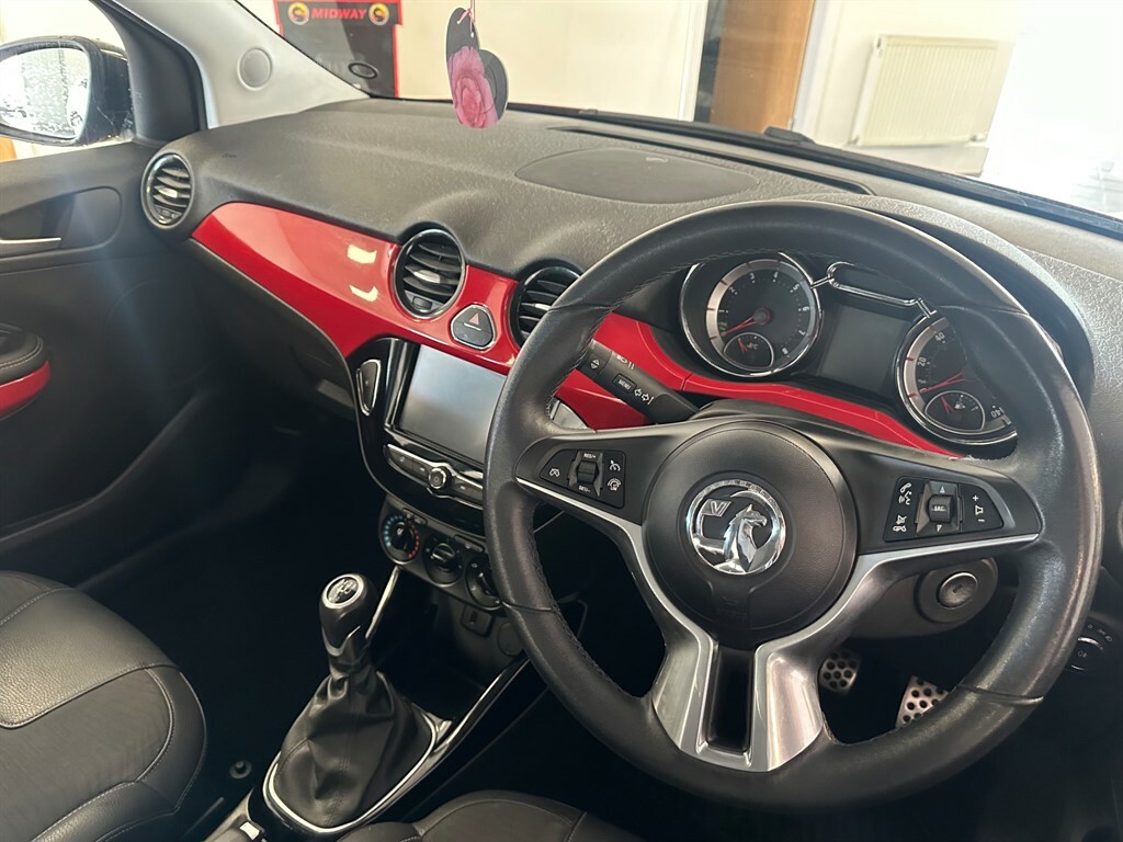 Vauxhall Adam 1.2 L Energised #4