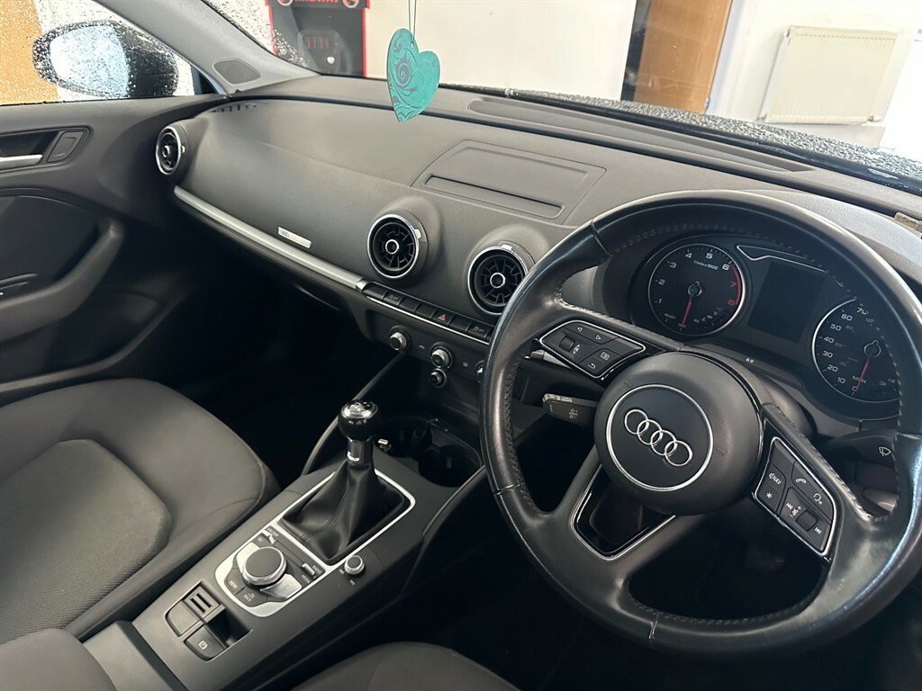Audi A3 1.4 L Tfsi Se #4