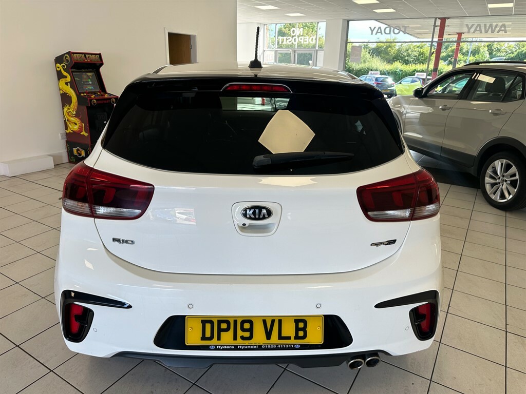 Kia RIO 1.0 L Gt-line Isg White #3