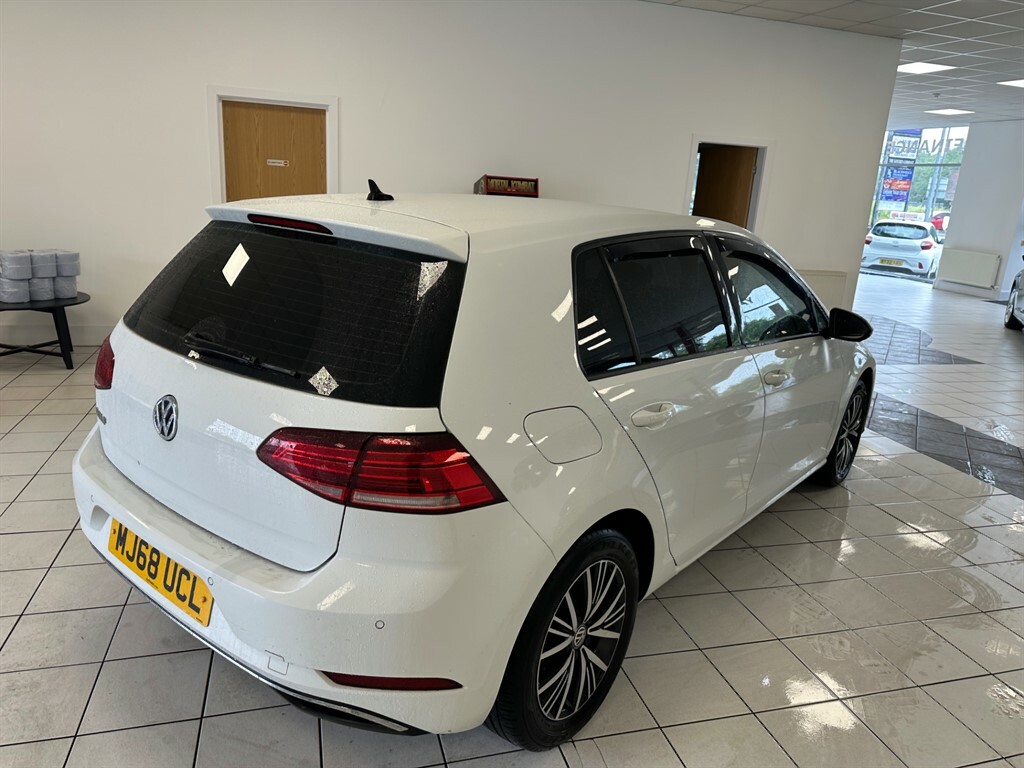 Volkswagen Golf 1.5 L Se Tsi Evo MJ68UCL #5