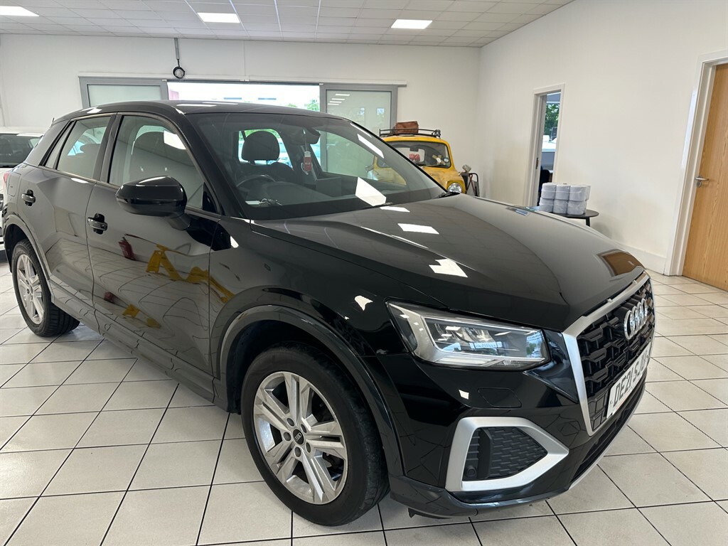 Audi Q2 1.0 L Tfsi Sport DE21SJU Black #3