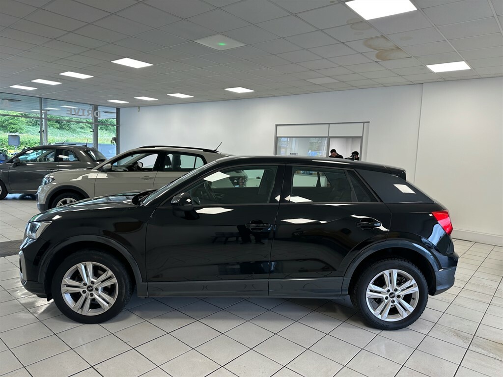 Audi Q2 1.0 L Tfsi Sport DE21SJU Black #6