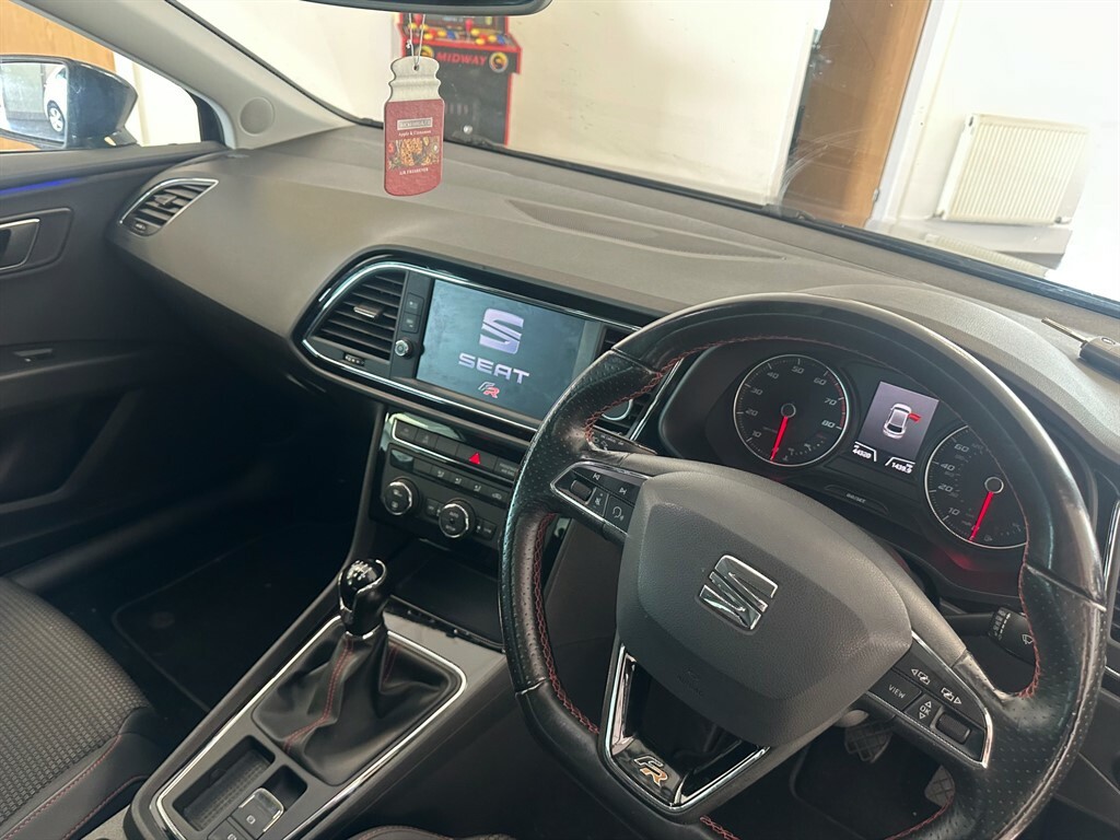 Seat Leon 1.4 L Tsi Fr Technology Black #4