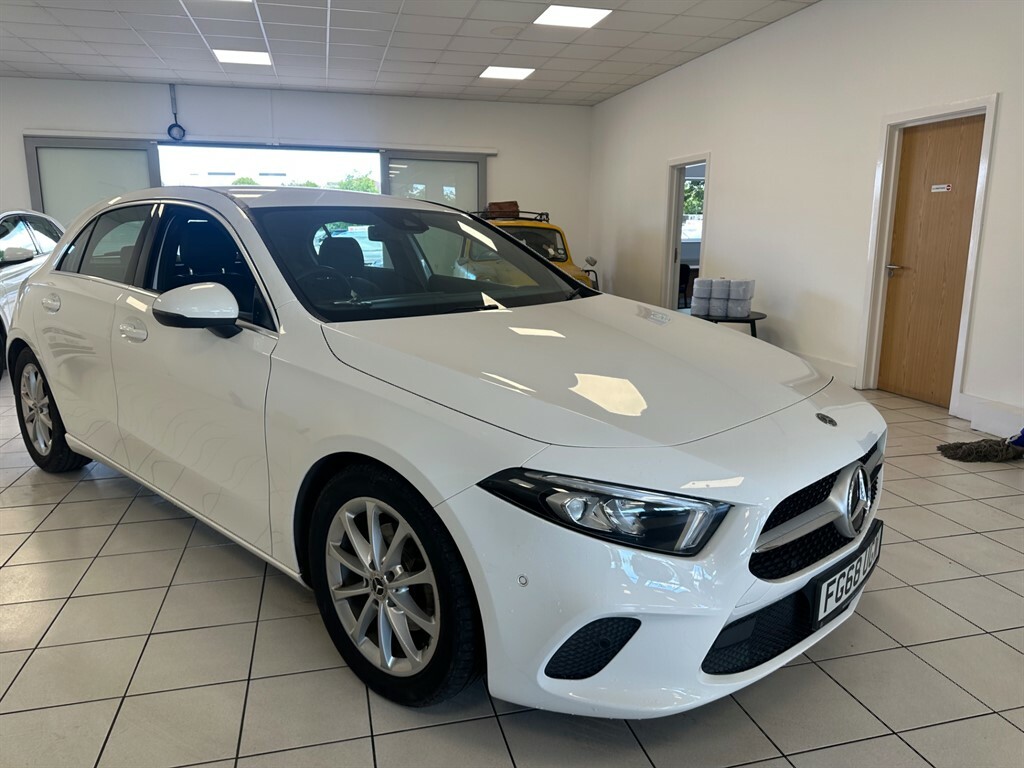 Mercedes-Benz A Class 1.5 L A 180 D Sport Executive FG68UGW  #3