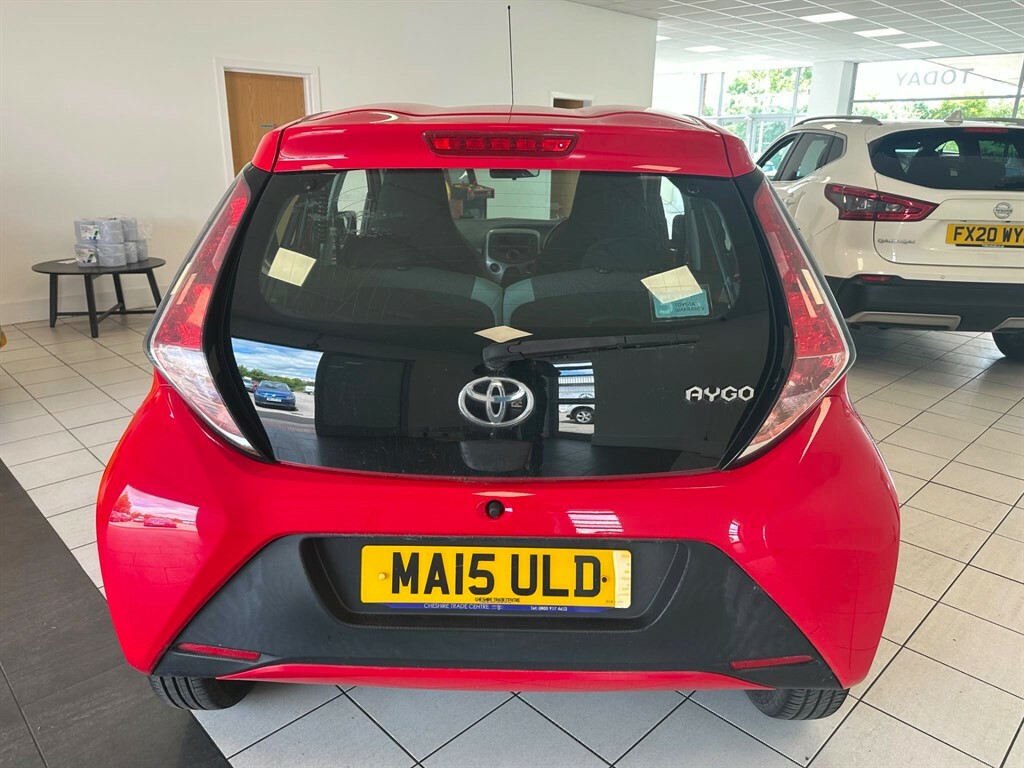 Toyota Aygo 1.0 L Vvt-i X-play #3