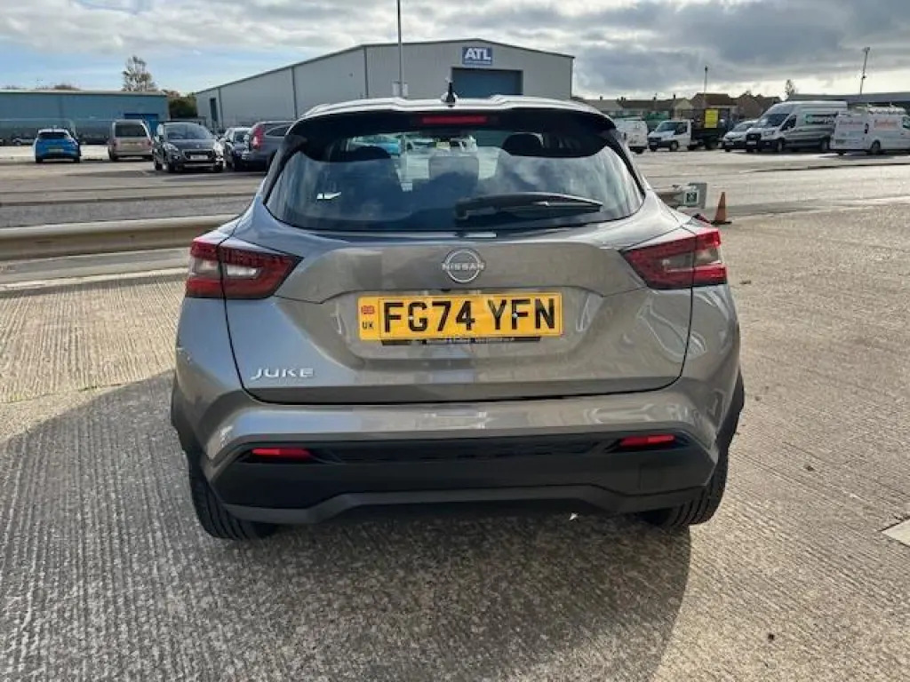 Nissan Juke 1.0 Dig-t Acenta Premium Suv Eur FG74YFN Grey #4