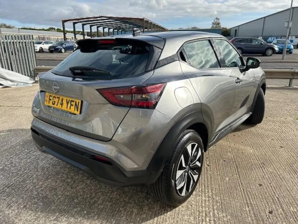 Nissan Juke 1.0 Dig-t Acenta Premium Suv Eur FG74YFN Grey #3
