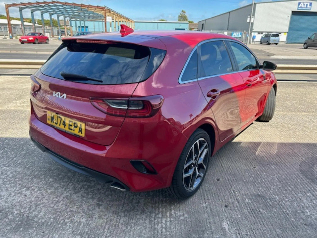 Kia Ceed 1.5 T-gdi 3 Hatchback Euro 6 S WJ74EPA Red #3