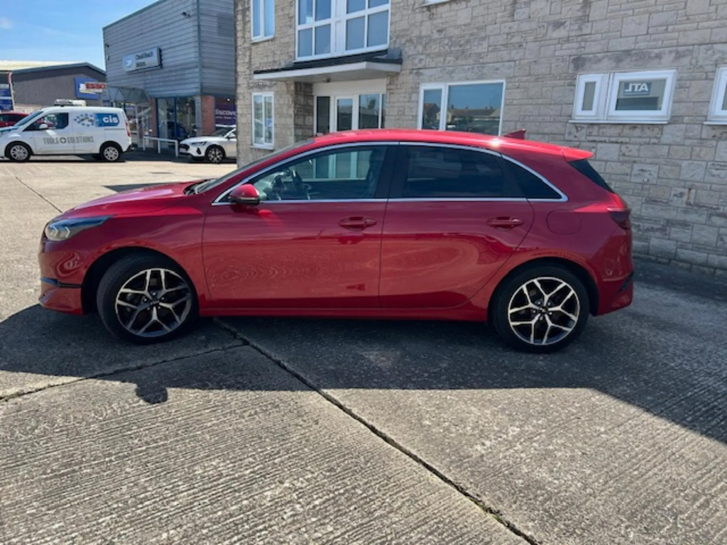 Kia Ceed 1.5 T-gdi 3 Hatchback Euro 6 S WJ74EPA Red #6