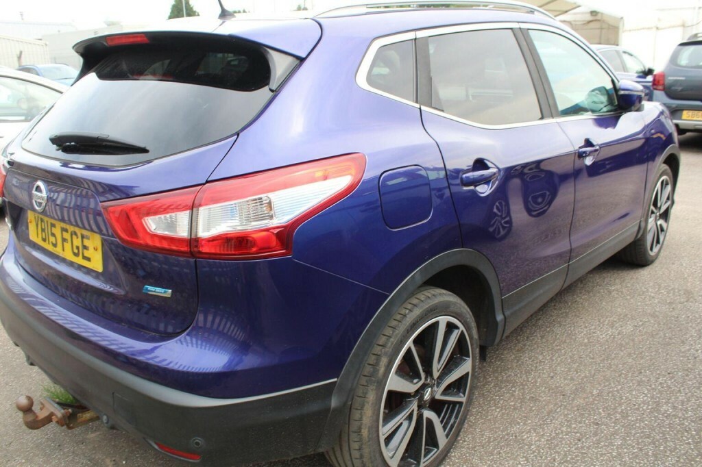 Nissan Qashqai Suv 1.5 Dci Tekna 2Wd Euro 5 Ss 201515 YB15FGE Blue #4