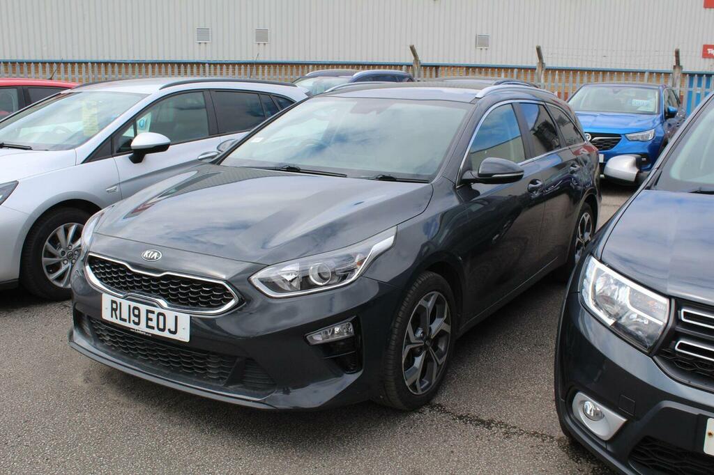 Kia Ceed Estate 1.6 Crdi 3 Sportswagon Dct Euro 6 Ss Grey