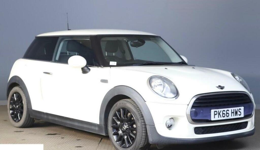 Mini Hatch 1.5 Cooper Euro 6 Ss White