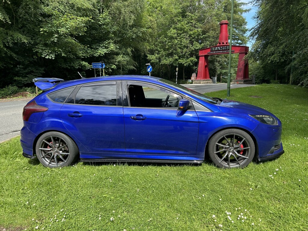 Ford Focus 2.0 T Ecoboost St-3 Blue