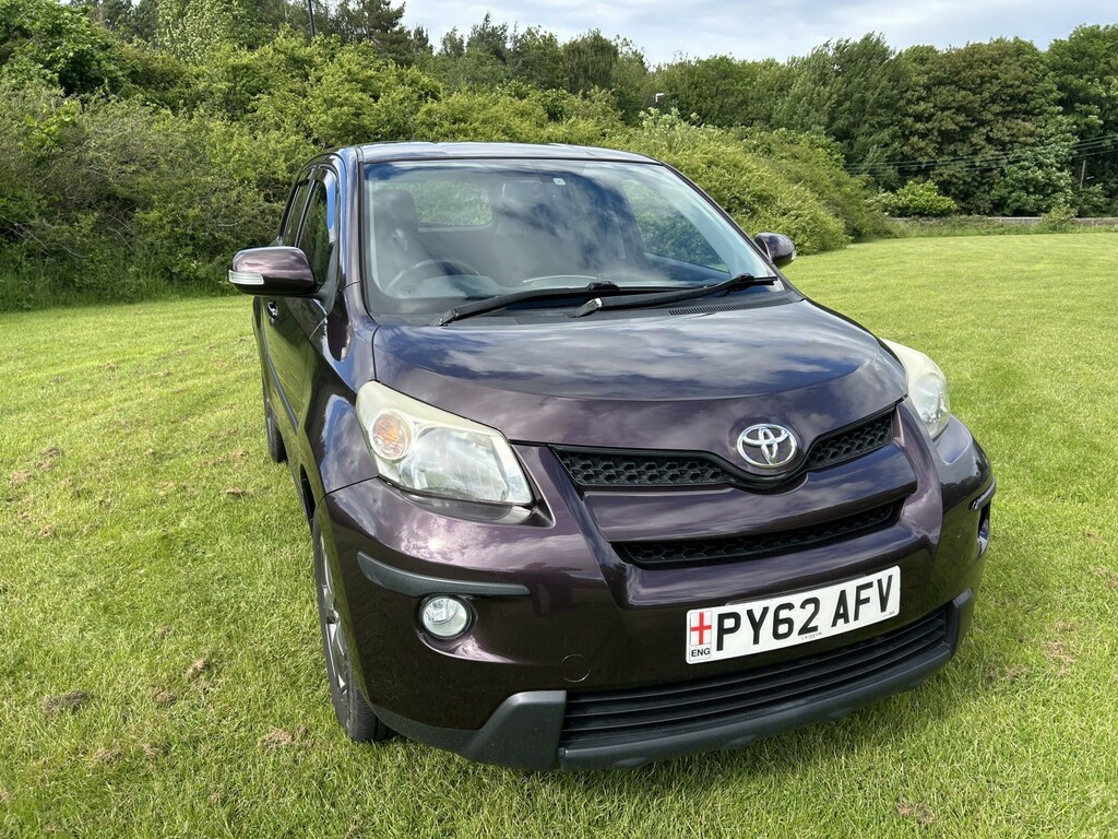 Toyota Urban Cruiser 1.4 D-4d Purple #2