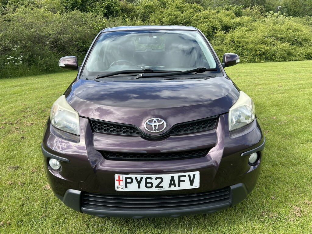 Toyota Urban Cruiser 1.4 D-4d Purple #3