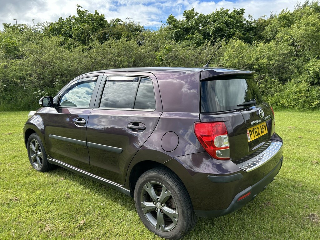 Toyota Urban Cruiser 1.4 D-4d Purple #6