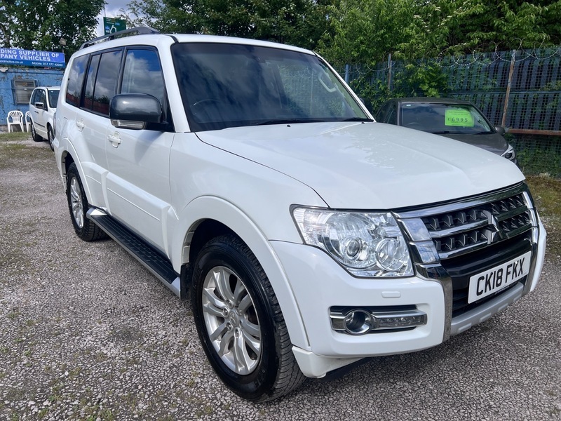 Mitsubishi Shogun 3.2 Di-dc Sg3 Suv White #2