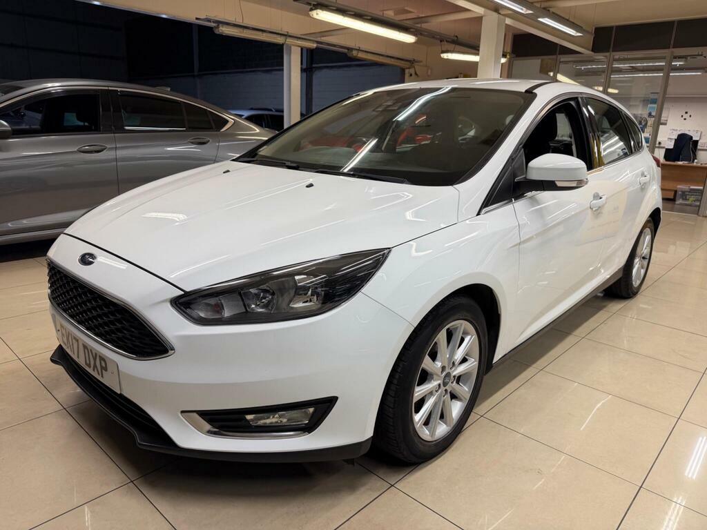Ford Focus 1.0T Ecoboost Titanium Euro 6 S S White #3