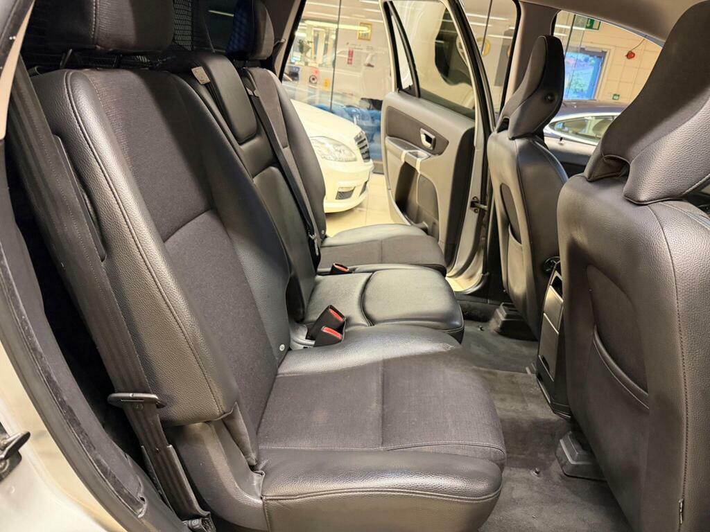 Volvo XC90 2.4 D5 Executive Geartronic 4X4 Silver #14