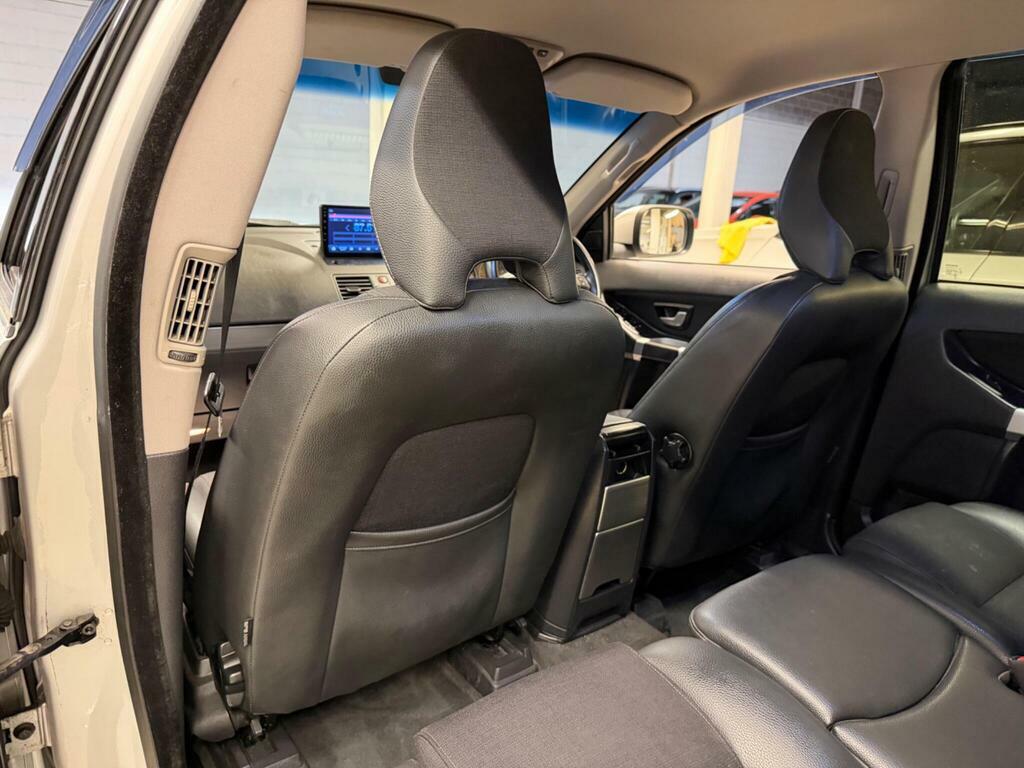 Volvo XC90 2.4 D5 Executive Geartronic 4X4 Silver #16