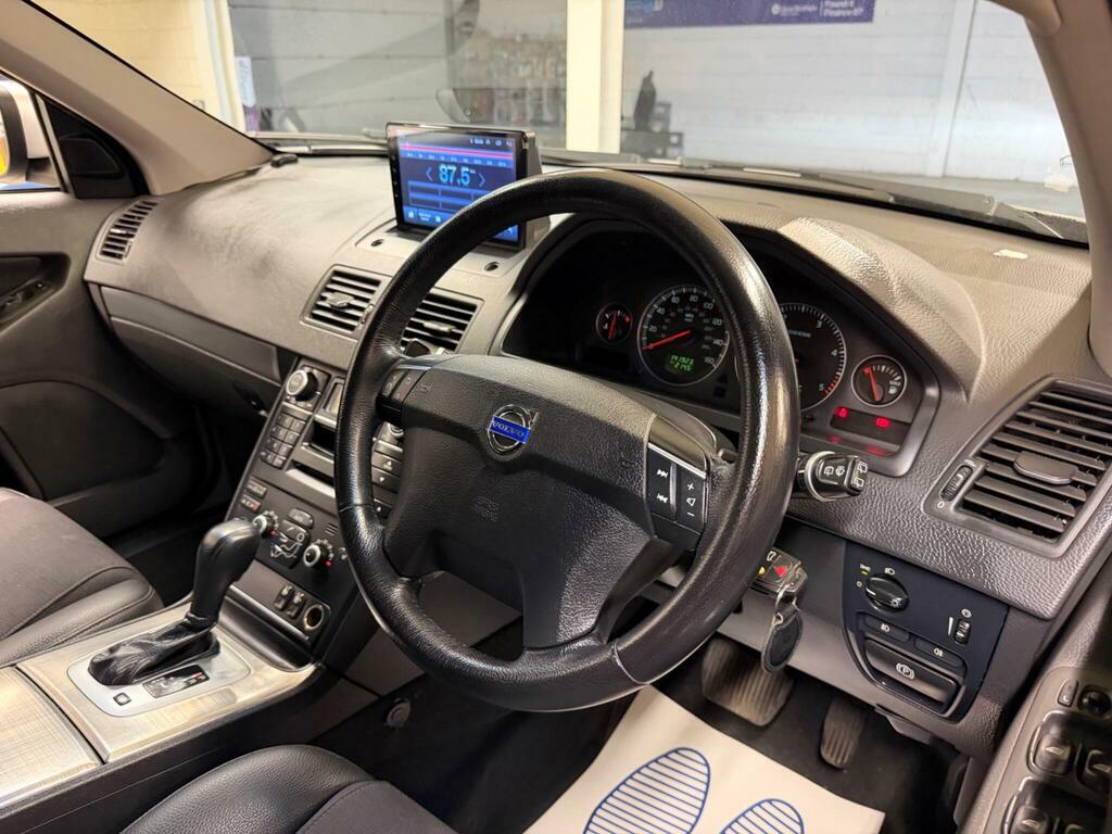 Volvo XC90 2.4 D5 Executive Geartronic 4X4 Silver #12