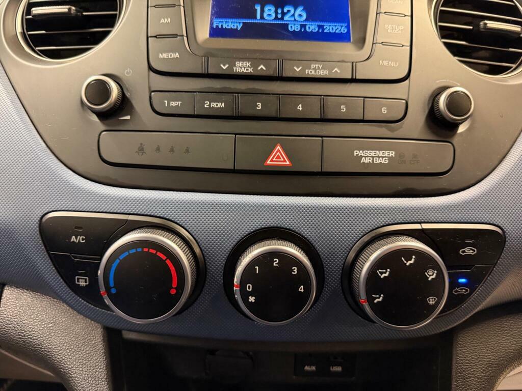 Hyundai I10  White #12