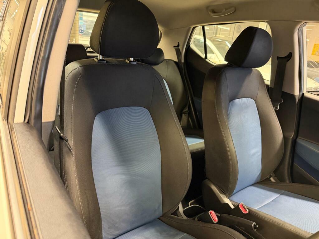 Hyundai I10  White #10