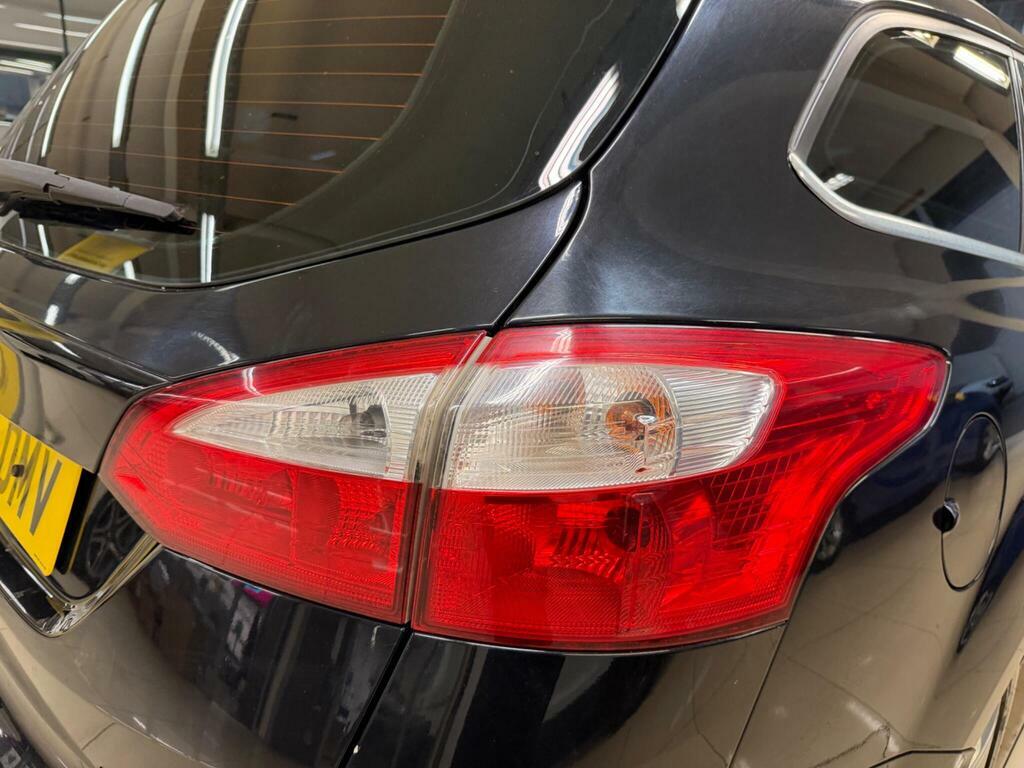 Ford Focus Titanium Silver #11