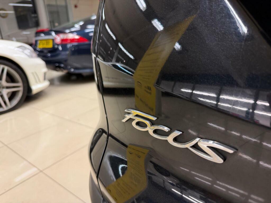 Ford Focus Titanium Silver #7