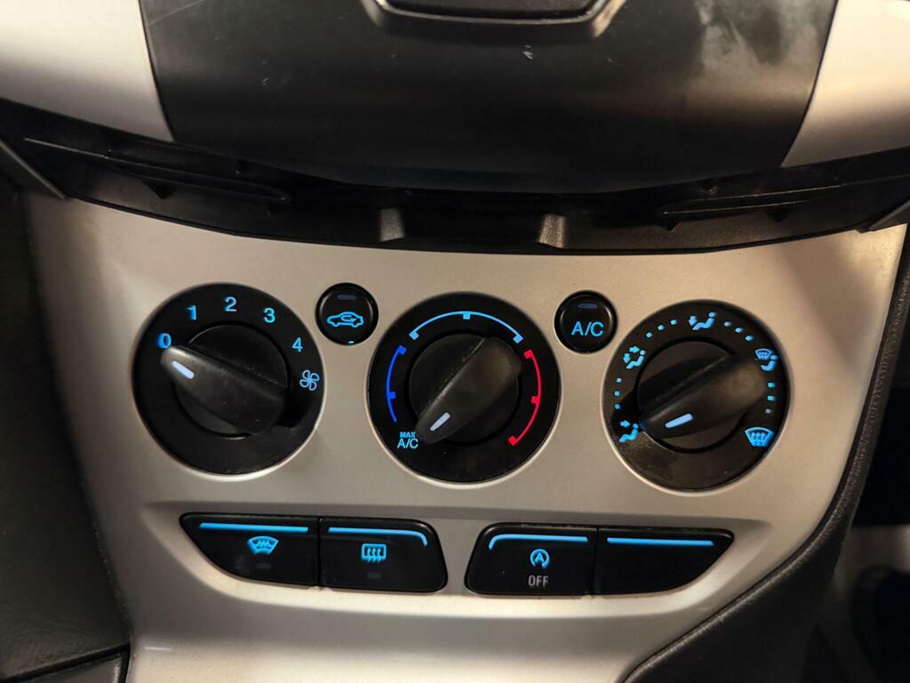 Ford Focus Titanium Silver #23