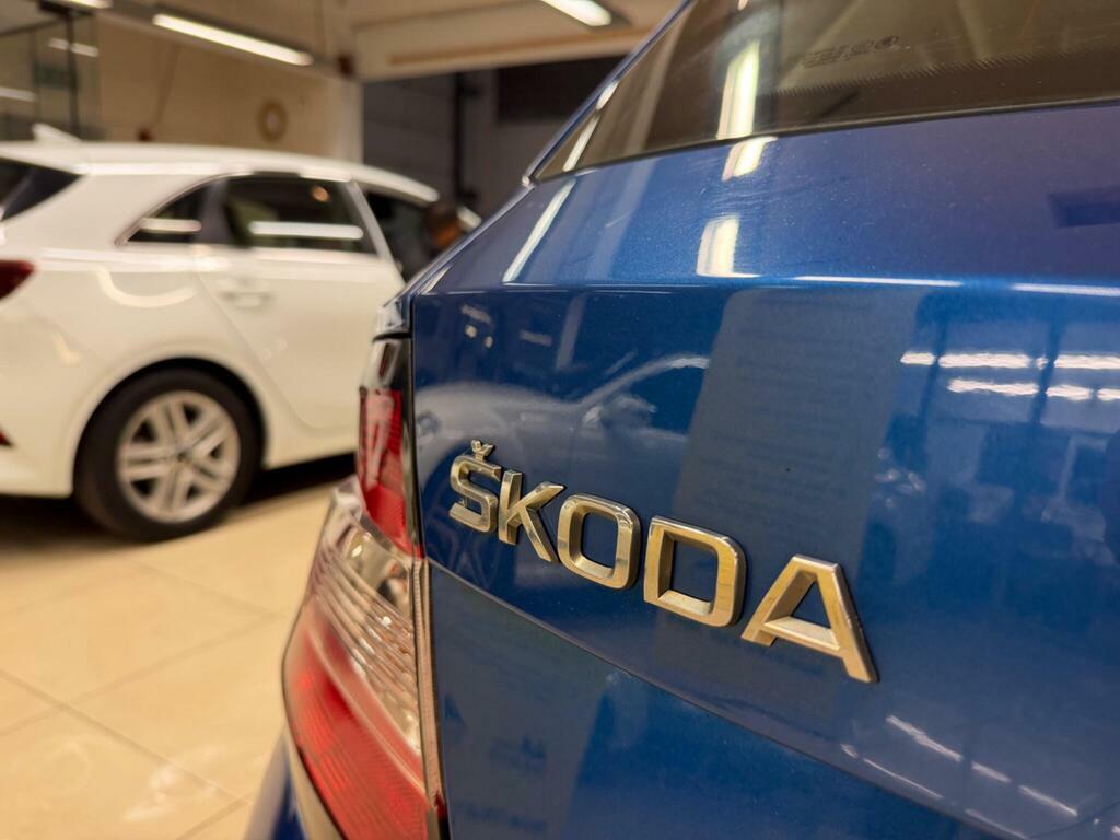 Skoda Fabia 1.0 Mpi Se White #11