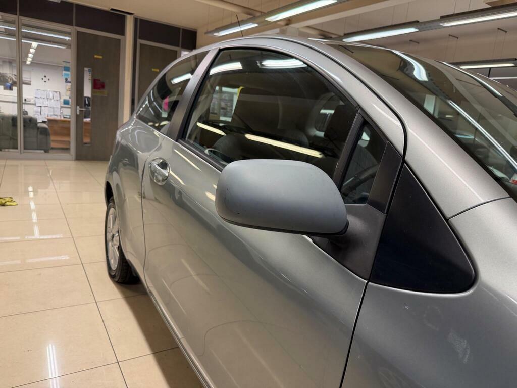 Toyota Yaris Hatchback Grey #8