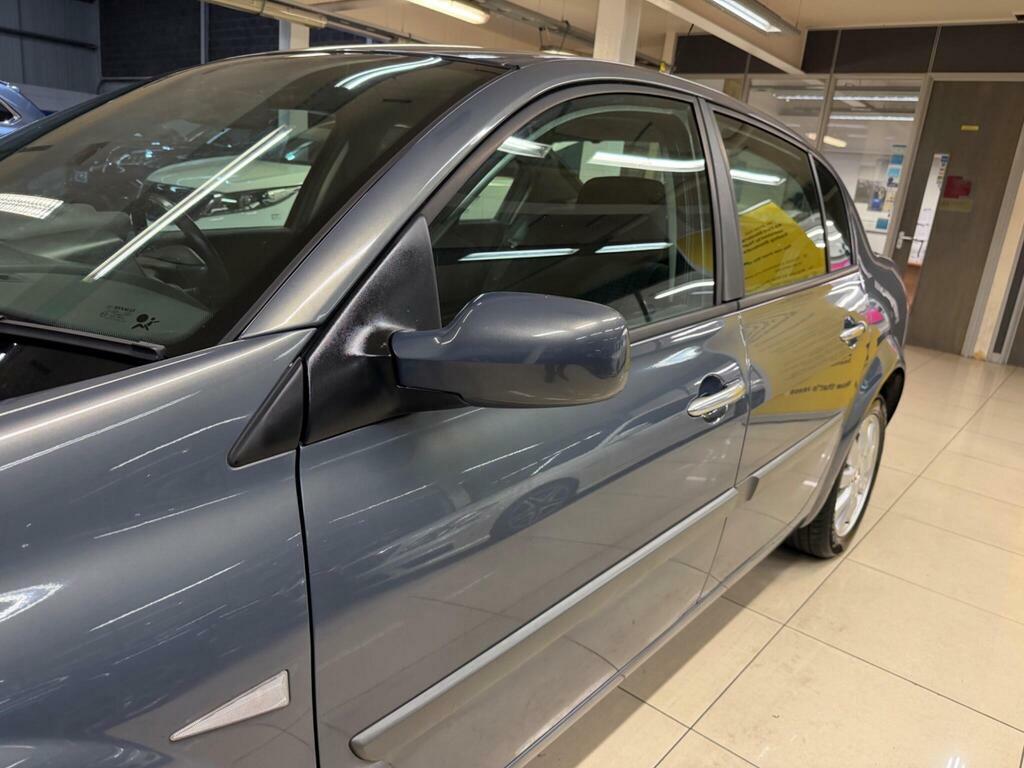Renault Megane Dynamique Vvt 2-Door Silver #10