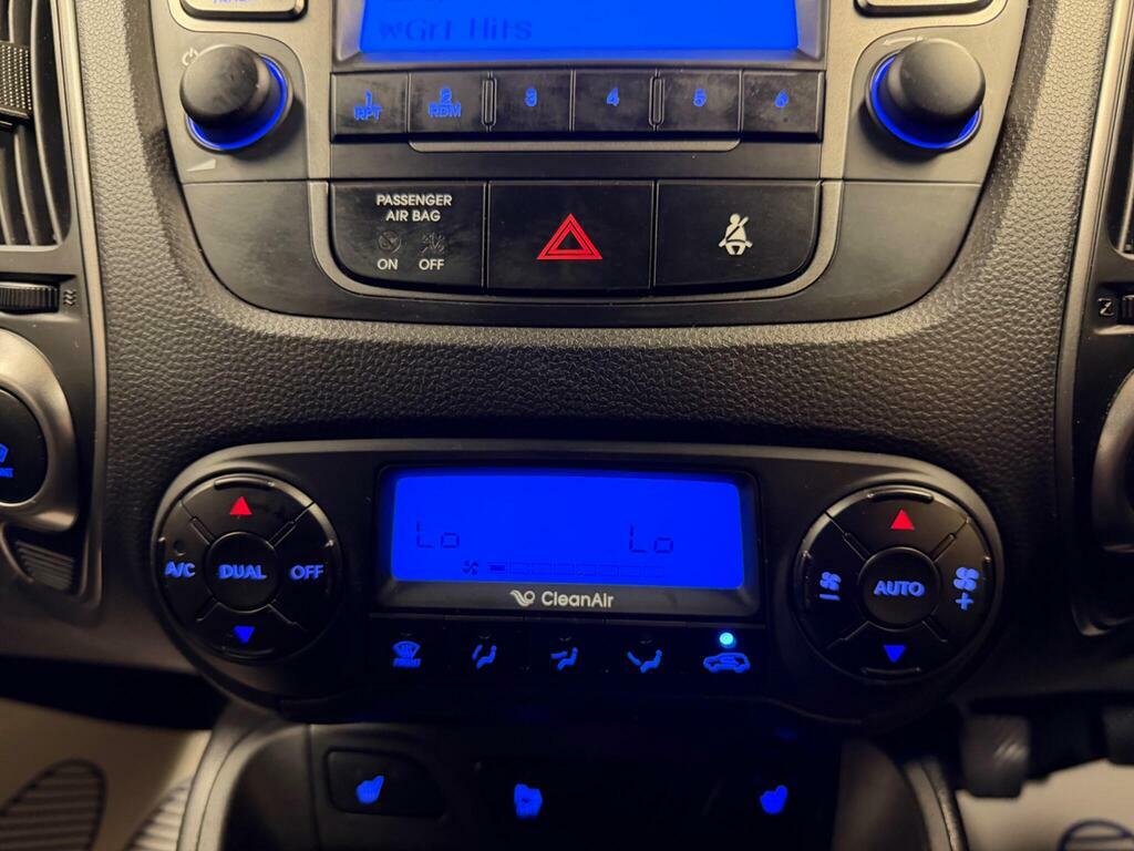 Hyundai Ix35 2.0 Crdi Premium 134 Bhp White #21