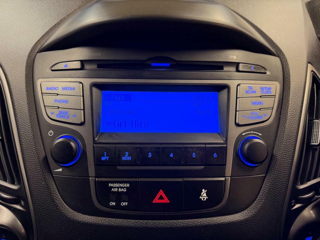Hyundai Ix35 2.0 Crdi Premium 134 Bhp White #22